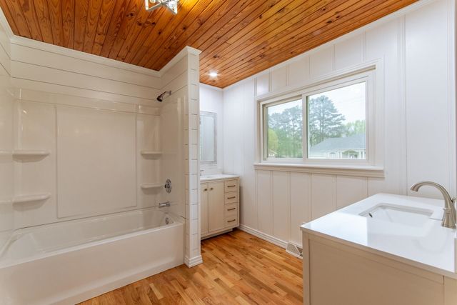 370 BOWEN DR, Savannah, TN 38372