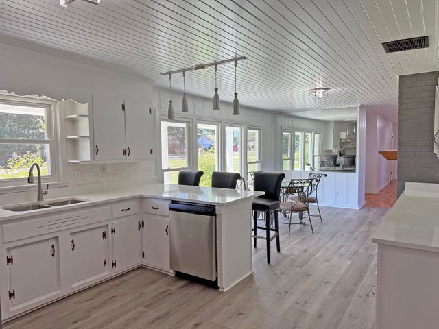 370 BOWEN DR, Savannah, TN 38372