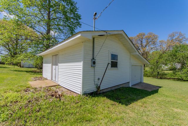 370 BOWEN DR, Savannah, TN 38372