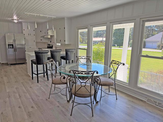 370 BOWEN DR, Savannah, TN 38372