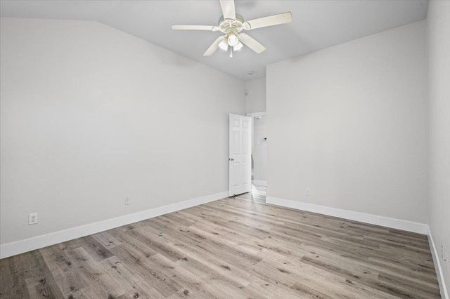 158 Oak River DR, Cedar Creek, TX 78612