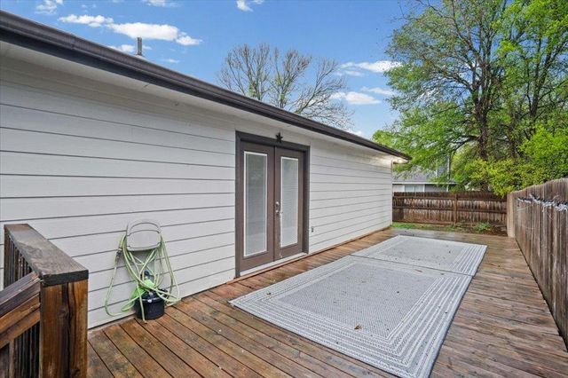 158 Oak River DR, Cedar Creek, TX 78612