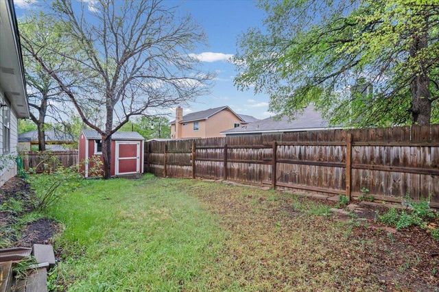 158 Oak River DR, Cedar Creek, TX 78612