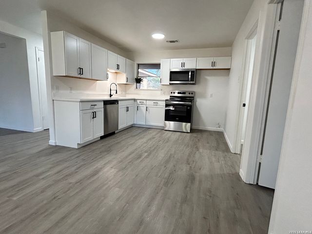 1634 Willow, Seguin, TX 78155