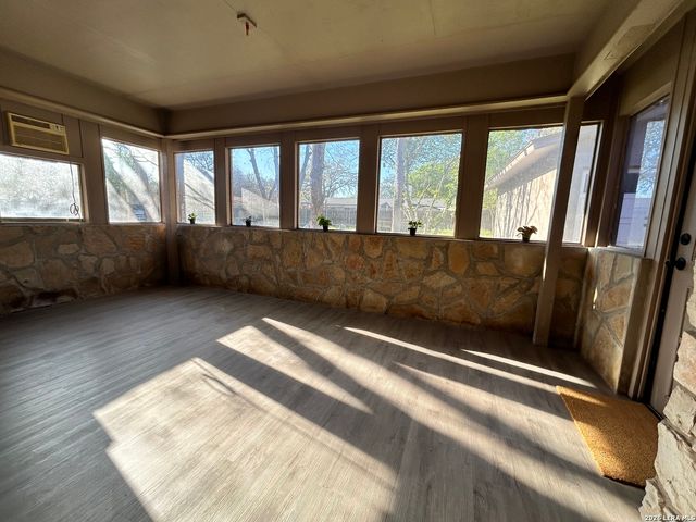 1634 Willow, Seguin, TX 78155