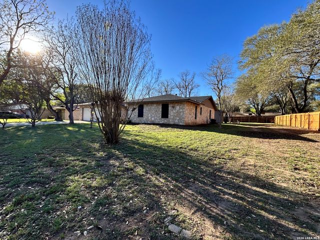 1634 Willow, Seguin, TX 78155