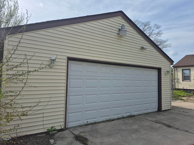 3809 W 11th Avenue, Gary, IN 46404