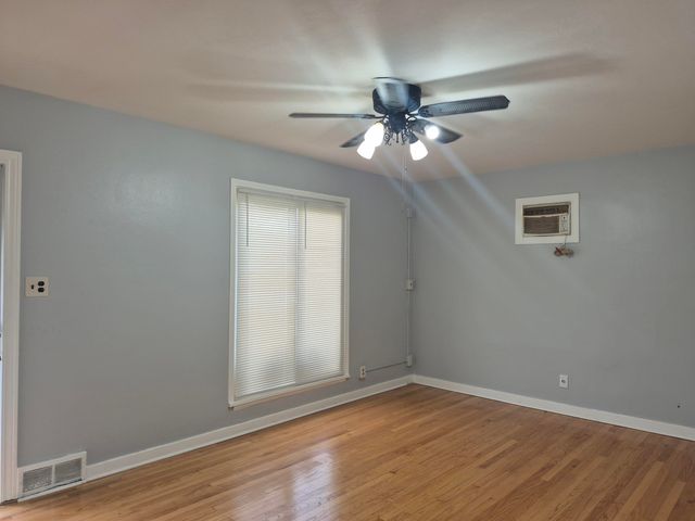 3809 W 11th Avenue, Gary, IN 46404