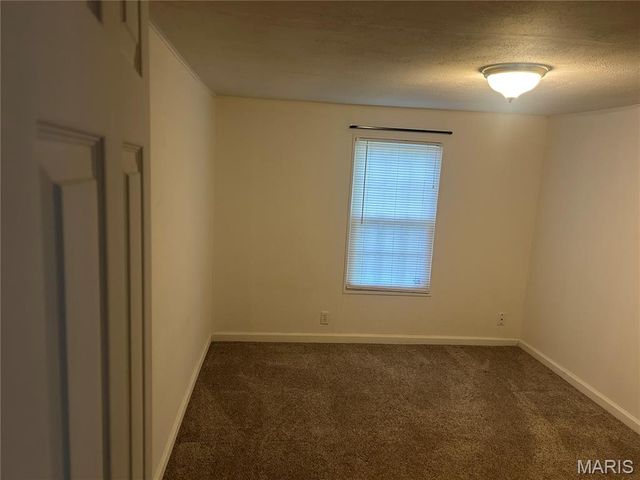 6185 Summerset Drive, House Springs, MO 63051