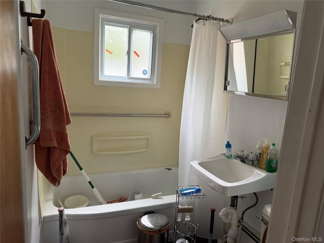 89 Manor Drive, Shirley, NY 11967