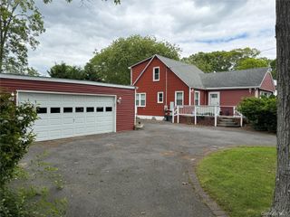 89 Manor Drive, Shirley, NY 11967