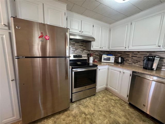 1500 COUNTY ROAD 1 95, Dunedin, FL 34698
