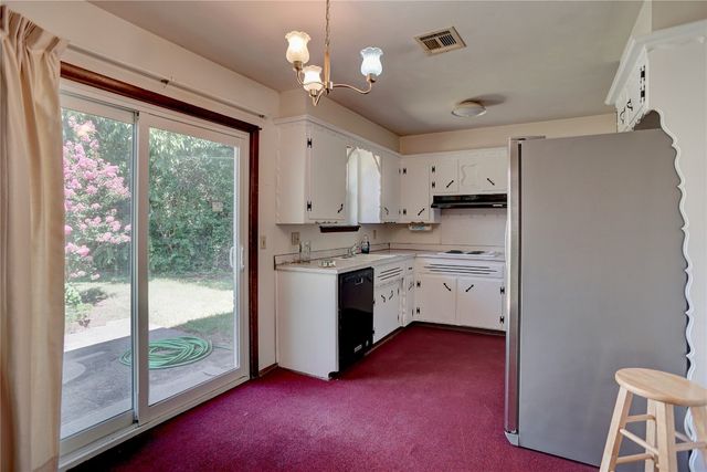 4322 Sunnylane Place, Del City, OK 73115