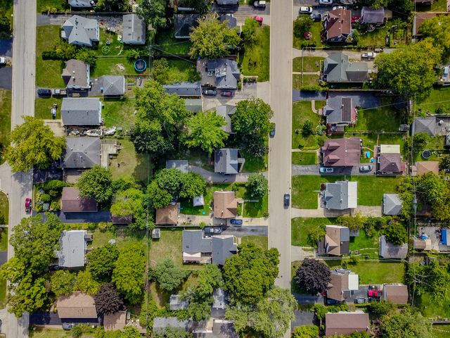 1511 Pine Grove Avenue, Round Lake Beach, IL 60073