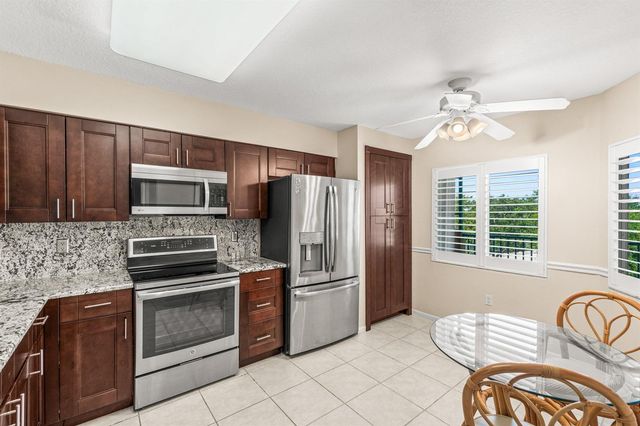 12560 Majesty Circle 401, Boynton Beach, FL 33437