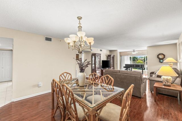 12560 Majesty Circle 401, Boynton Beach, FL 33437