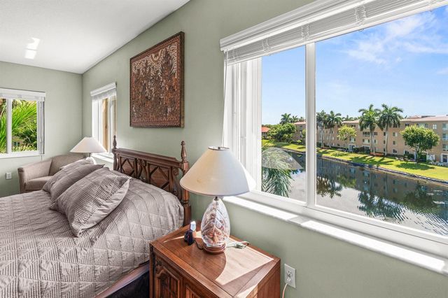 12560 Majesty Circle 401, Boynton Beach, FL 33437