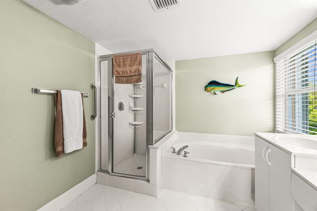 12560 Majesty Circle 401, Boynton Beach, FL 33437