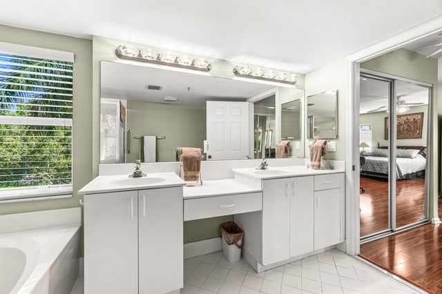 12560 Majesty Circle 401, Boynton Beach, FL 33437