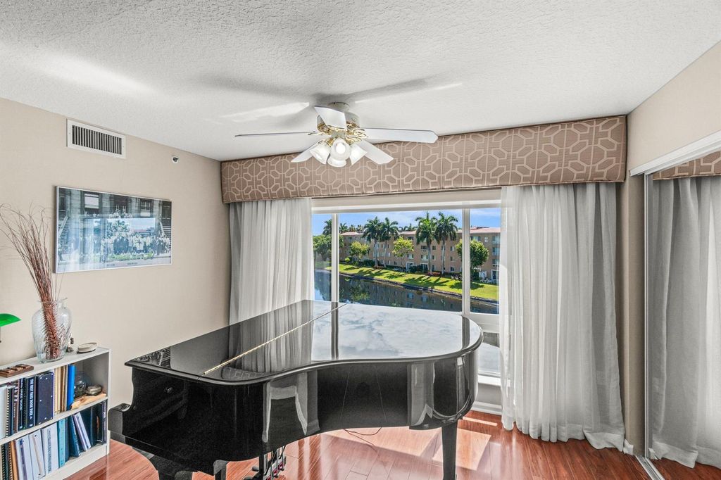 12560 Majesty Circle 401, Boynton Beach, FL 33437