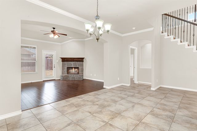 6013 Warmouth Drive, Fort Worth, TX 76179