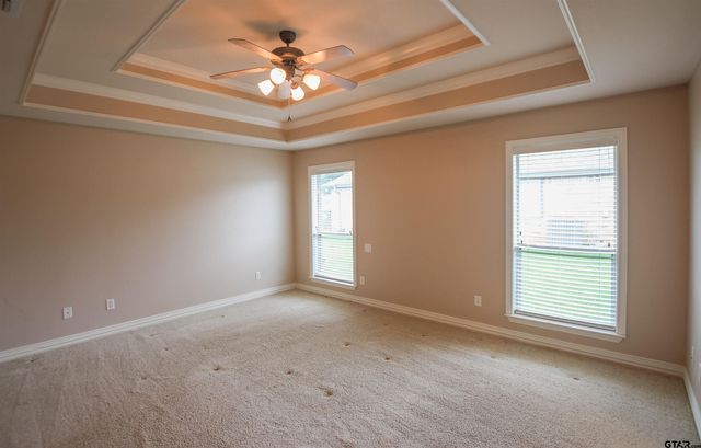 2073 Yasmeen Cir, Flint, TX 75762