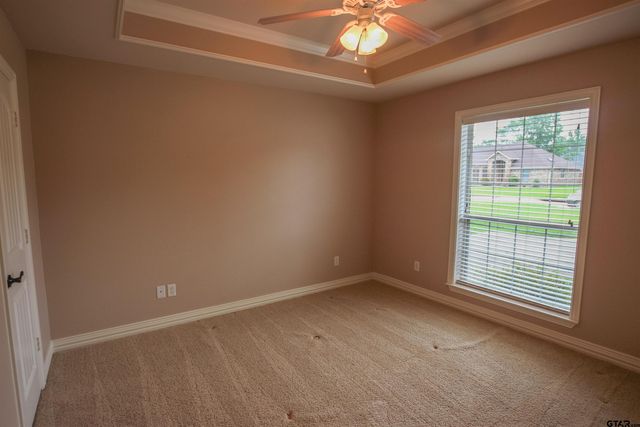 2073 Yasmeen Cir, Flint, TX 75762
