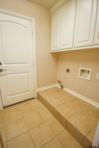 2073 Yasmeen Cir, Flint, TX 75762
