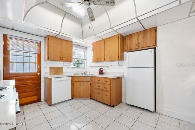 918 N WILD OLIVE AVENUE, Daytona Beach, FL 32118