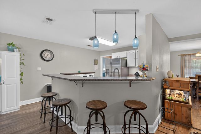 5883 N I-20 Service Rd. E., Marshall, TX 75672