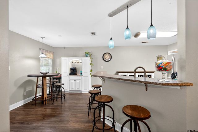 5883 N I-20 Service Rd. E., Marshall, TX 75672