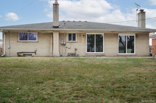 11615 Highland Drive, Warren, MI 48089