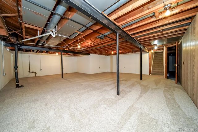 11615 Highland Drive, Warren, MI 48089