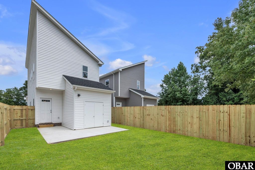 Image 4 of property listing at 419 Elcinoca Drive Lot B, Elizabeth City, NC 27909
