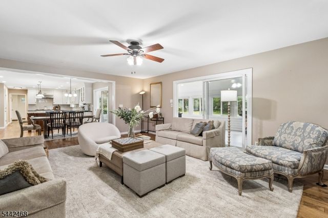 16 Wythe Ct, Montgomery Twp., NJ 08502