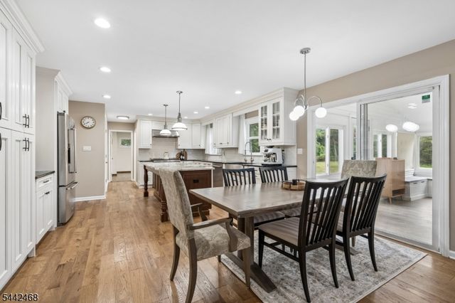 16 Wythe Ct, Montgomery Twp., NJ 08502