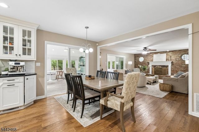 16 Wythe Ct, Montgomery Twp., NJ 08502