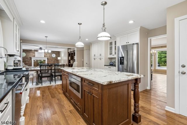 16 Wythe Ct, Montgomery Twp., NJ 08502