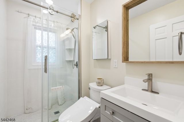 16 Wythe Ct, Montgomery Twp., NJ 08502