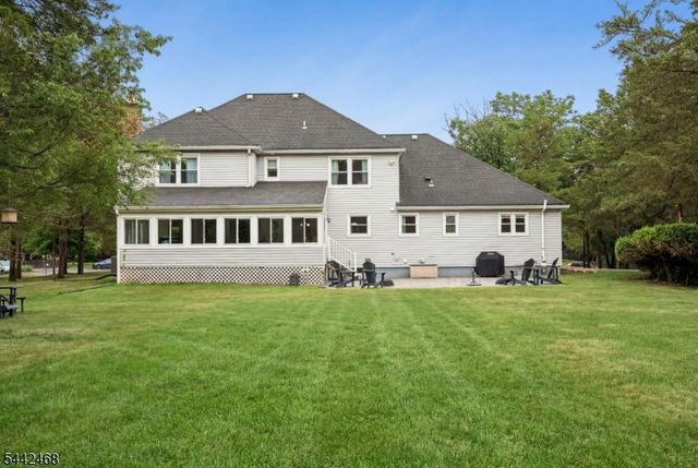16 Wythe Ct, Montgomery Twp., NJ 08502