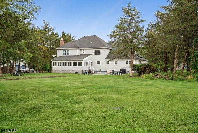 16 Wythe Ct, Montgomery Twp., NJ 08502