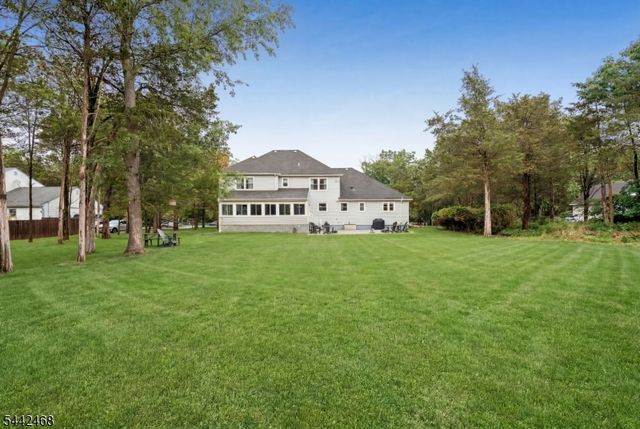16 Wythe Ct, Montgomery Twp., NJ 08502