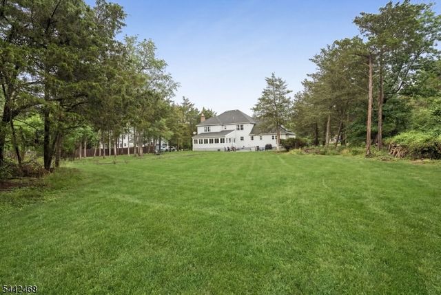 16 Wythe Ct, Montgomery Twp., NJ 08502