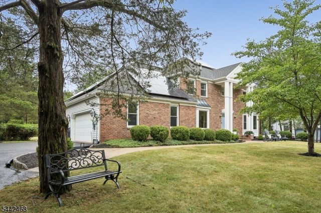 16 Wythe Ct, Montgomery Twp., NJ 08502