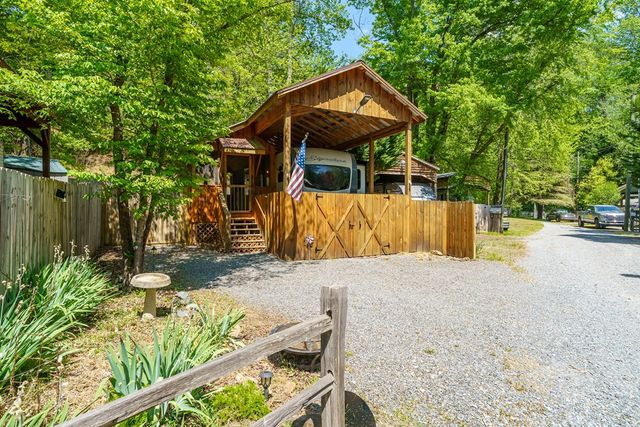 38 First Street, Ellijay, GA 30540