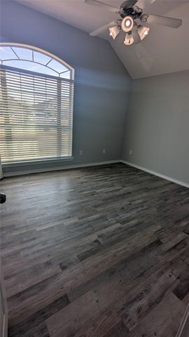 623 Antonio Lane, Waxahachie, TX 75165