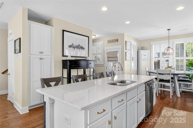 530 Amalfi Drive, Davidson, NC 28036
