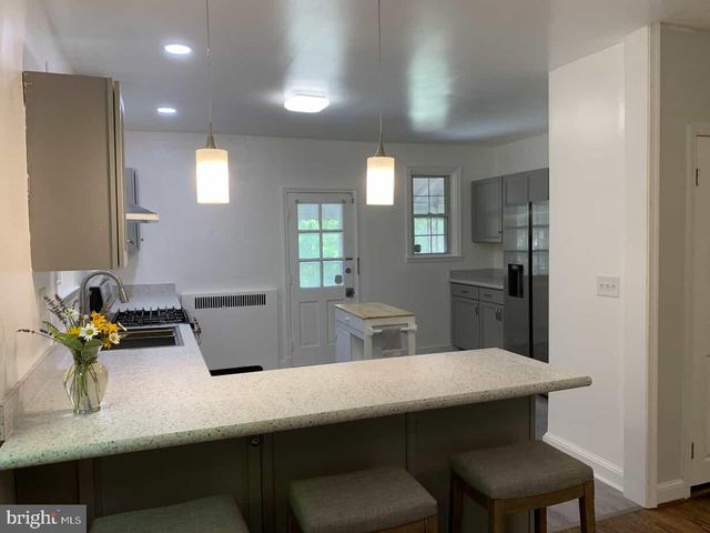 4620 HARCOURT RD, Baltimore, MD 21214