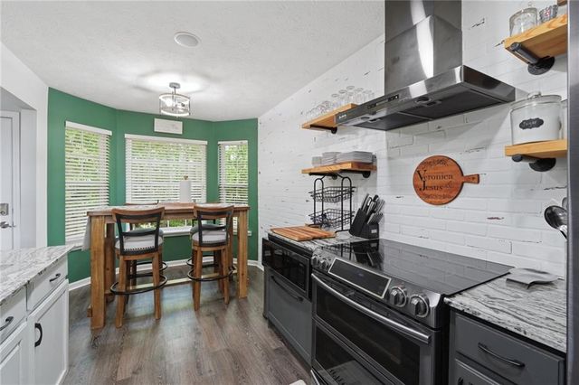 3552 Woodruff Ridge Lane, Loganville, GA 30052