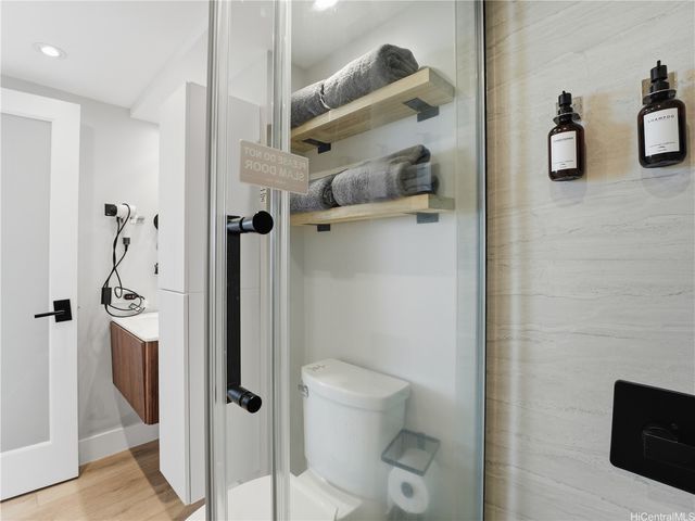 2427 Kuhio Avenue 3101, Honolulu, HI 96815